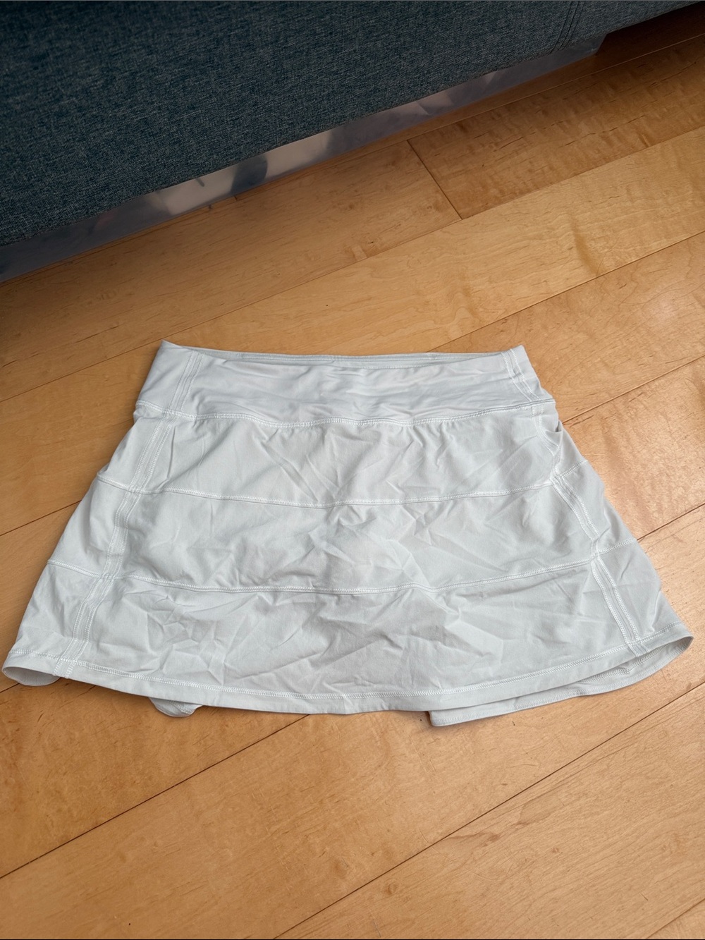 LULULEMON Off-White Athletic Skort - Classic Sporty Style